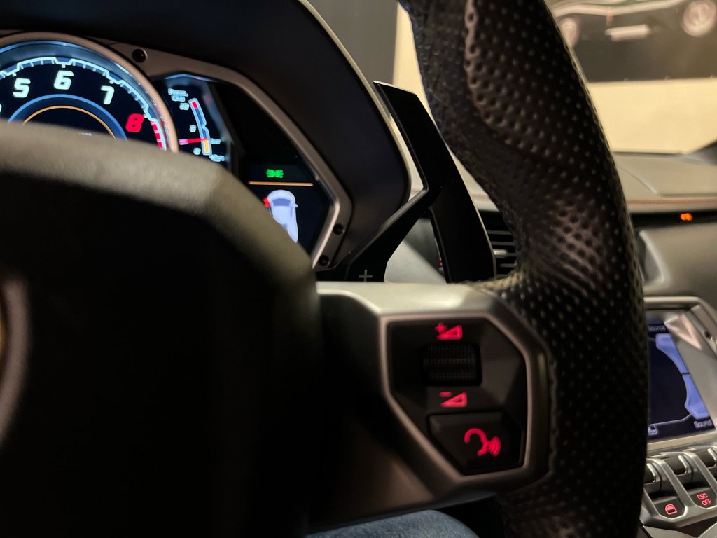 Used 2012 Lamborghini Aventador LP 700-4 image 35