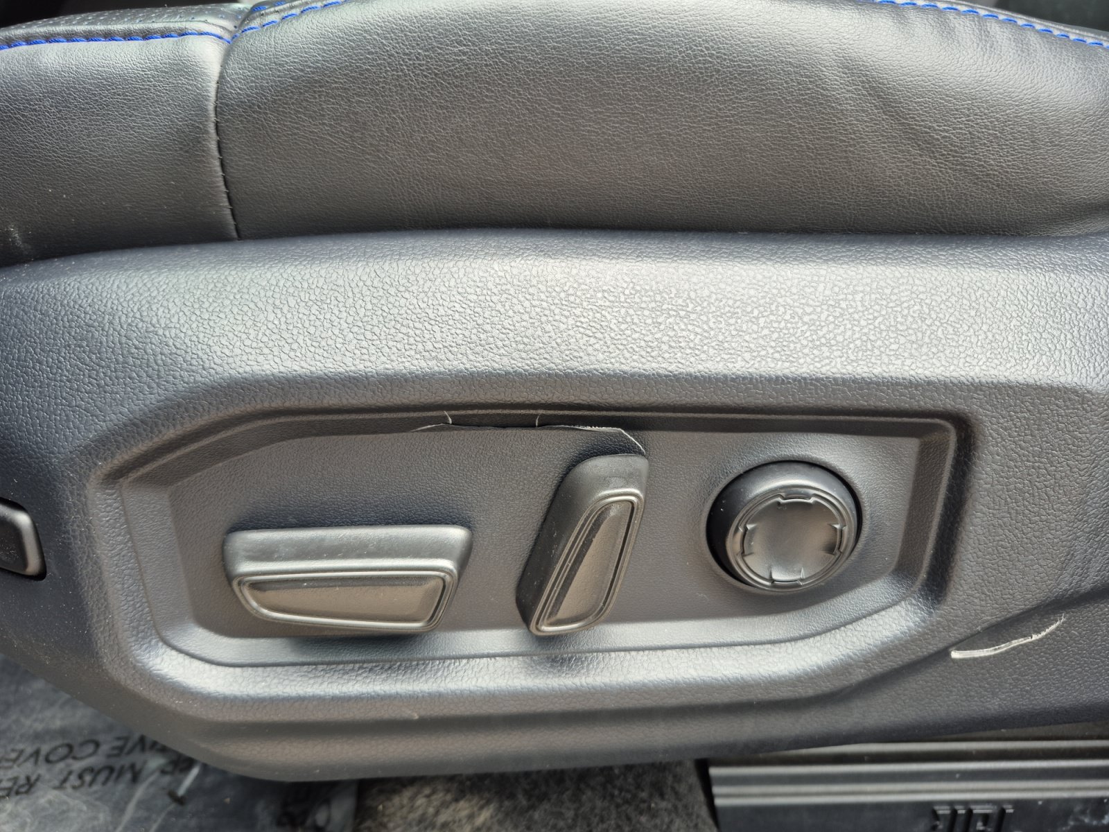 Used 2023 Toyota Tundra Platinum AWD/4WD image 13