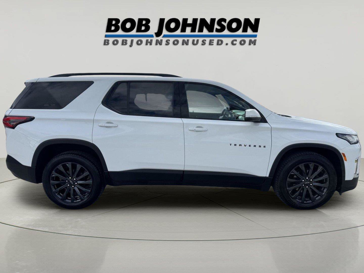 Used 2023 Chevrolet Traverse RS AWD/4WD image 2