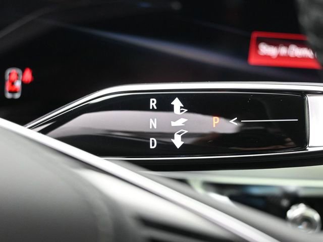 New 2026 Cadillac Lyriq V image 19