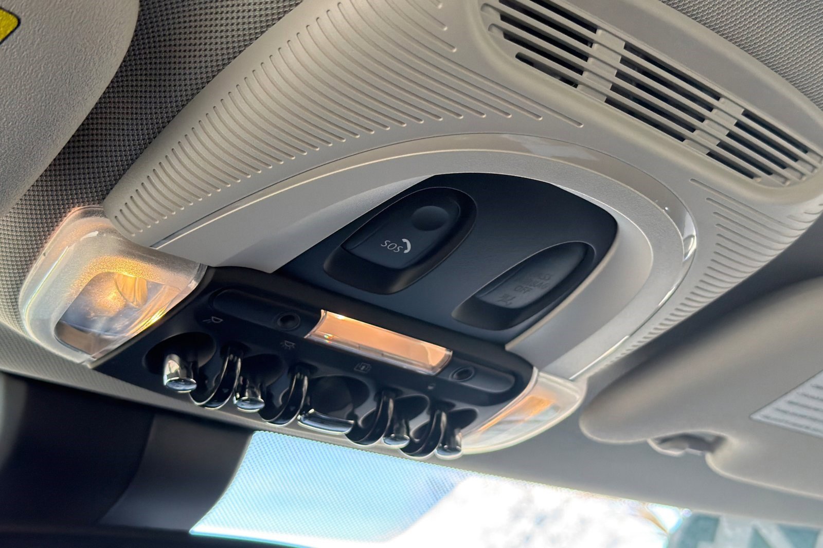 Used 2024 MINI Cooper SE image 22