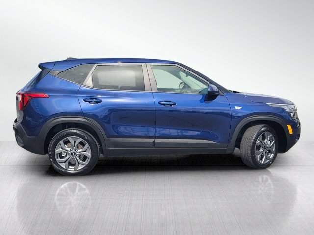 Used 2026 Kia Seltos LX AWD/4WD image 3