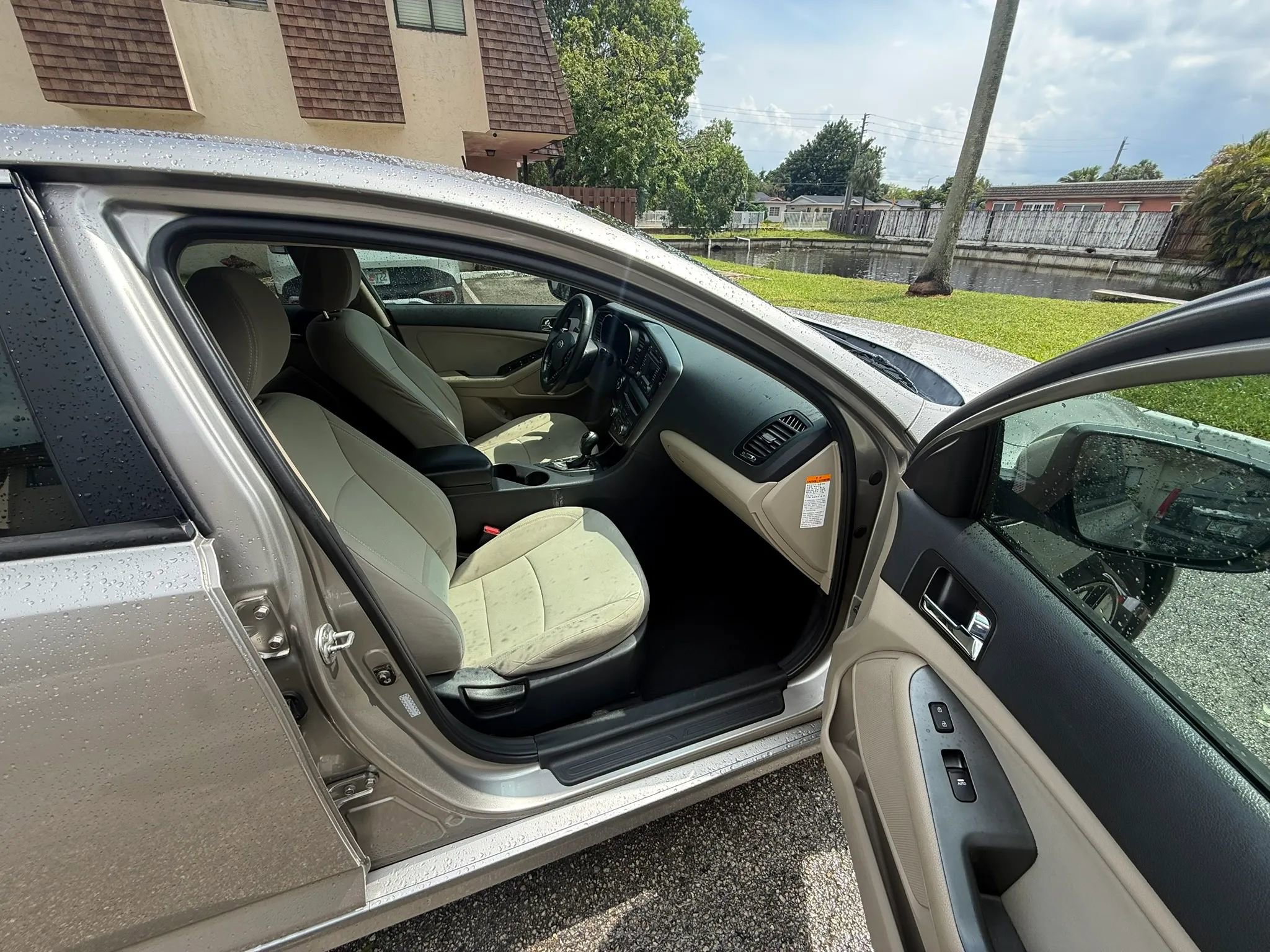 Used 2013 Kia Optima LX w/ Hybrid Convenience Pkg FWD image 6