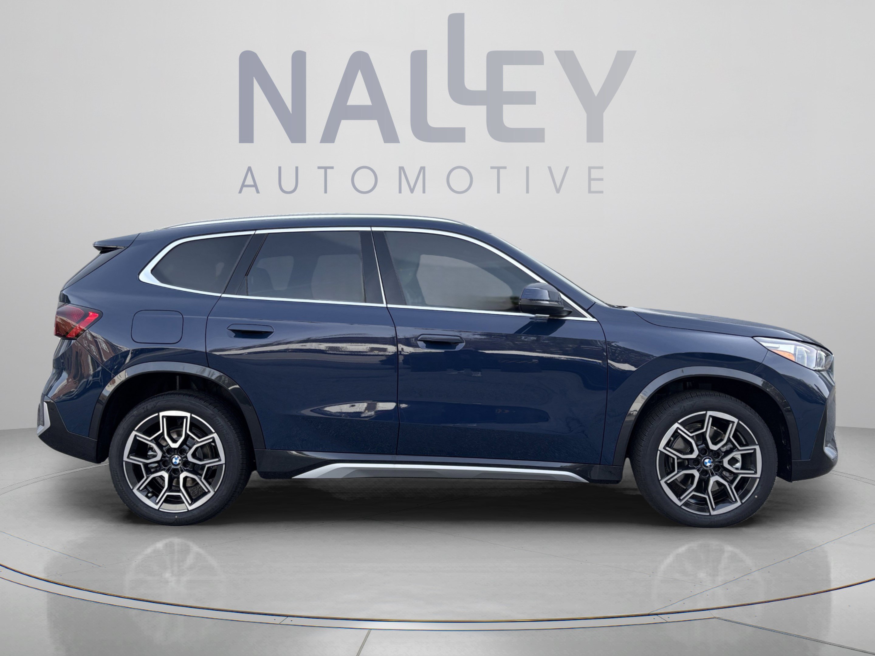 Certified 2026 BMW X1 xDrive28i AWD/4WD image 5