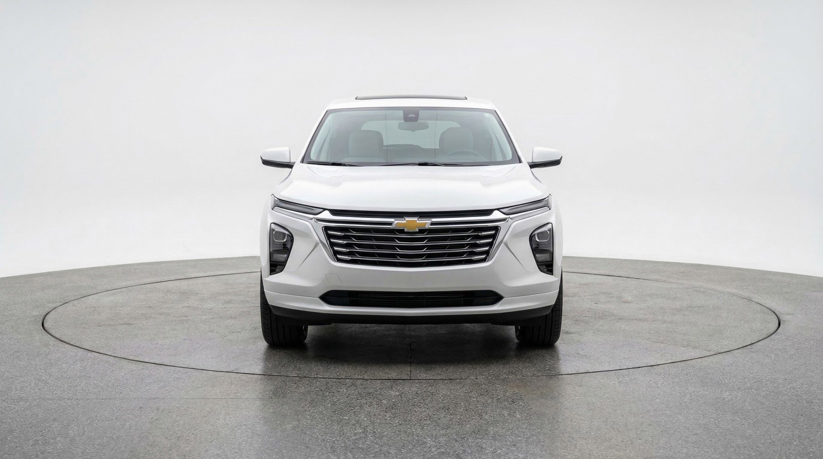 Used 2025 Chevrolet Equinox LT image 2
