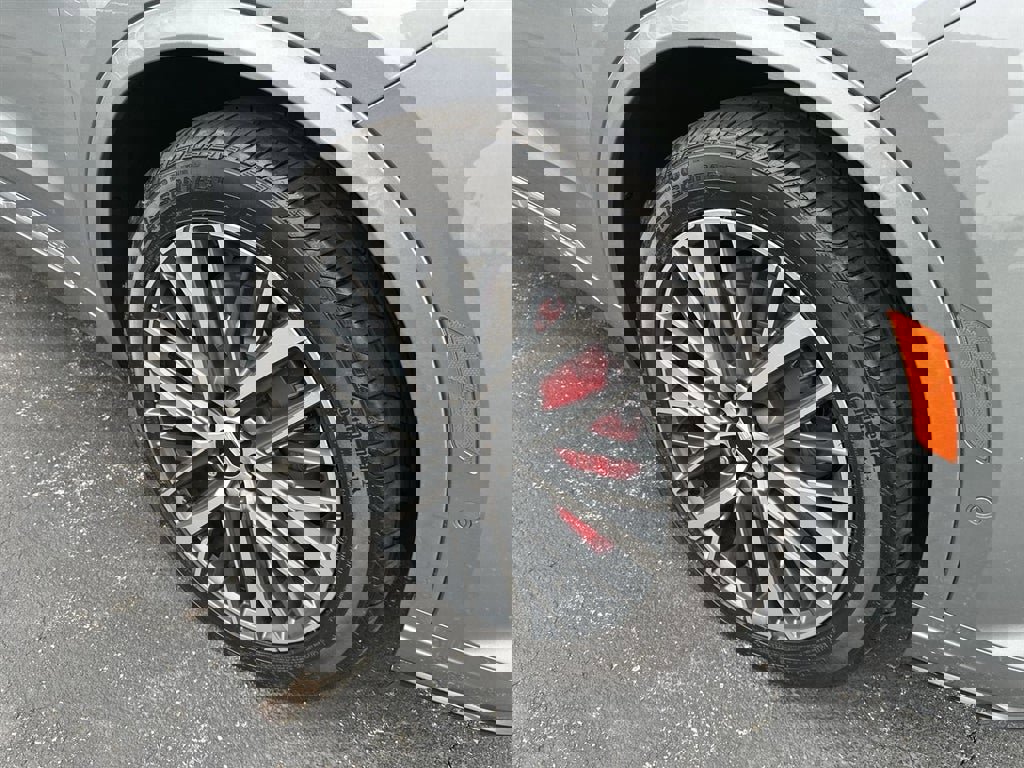 Used 2023 Cadillac XT6 Sport w/ Technology Package image 10