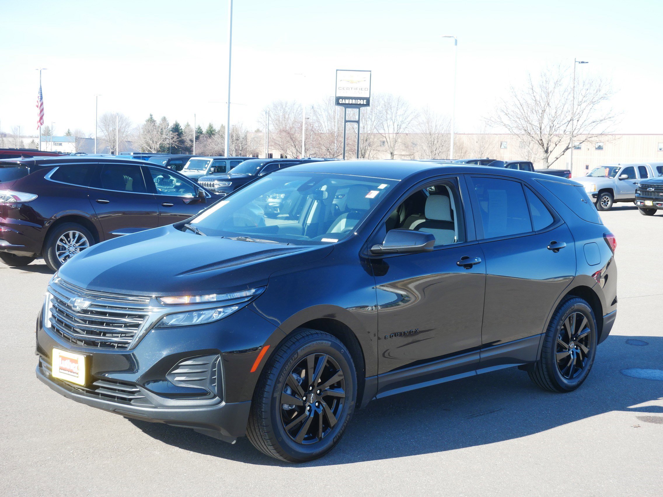 Used 2023 Chevrolet Equinox LS w/ LS Convenience Package image 3