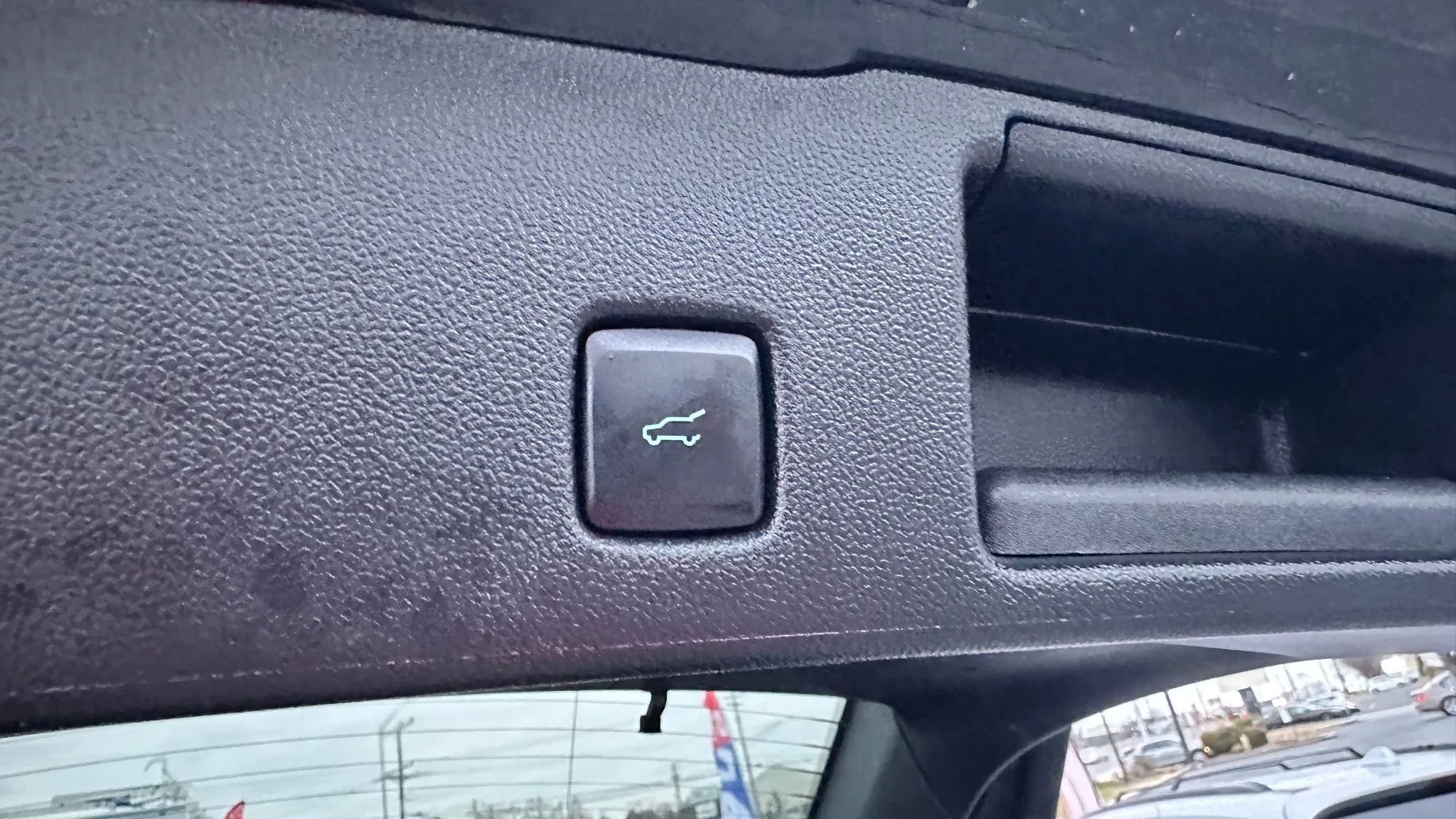 Used 2021 Ford Escape SEL image 22