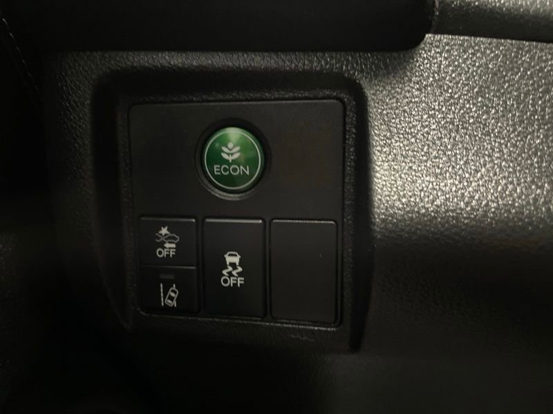 Used 2021 Honda HR-V Touring image 21
