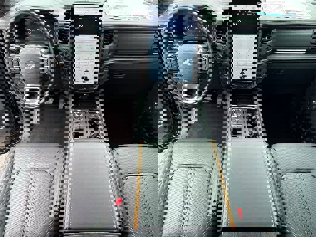 New 2023 Ford Expedition Platinum image 18