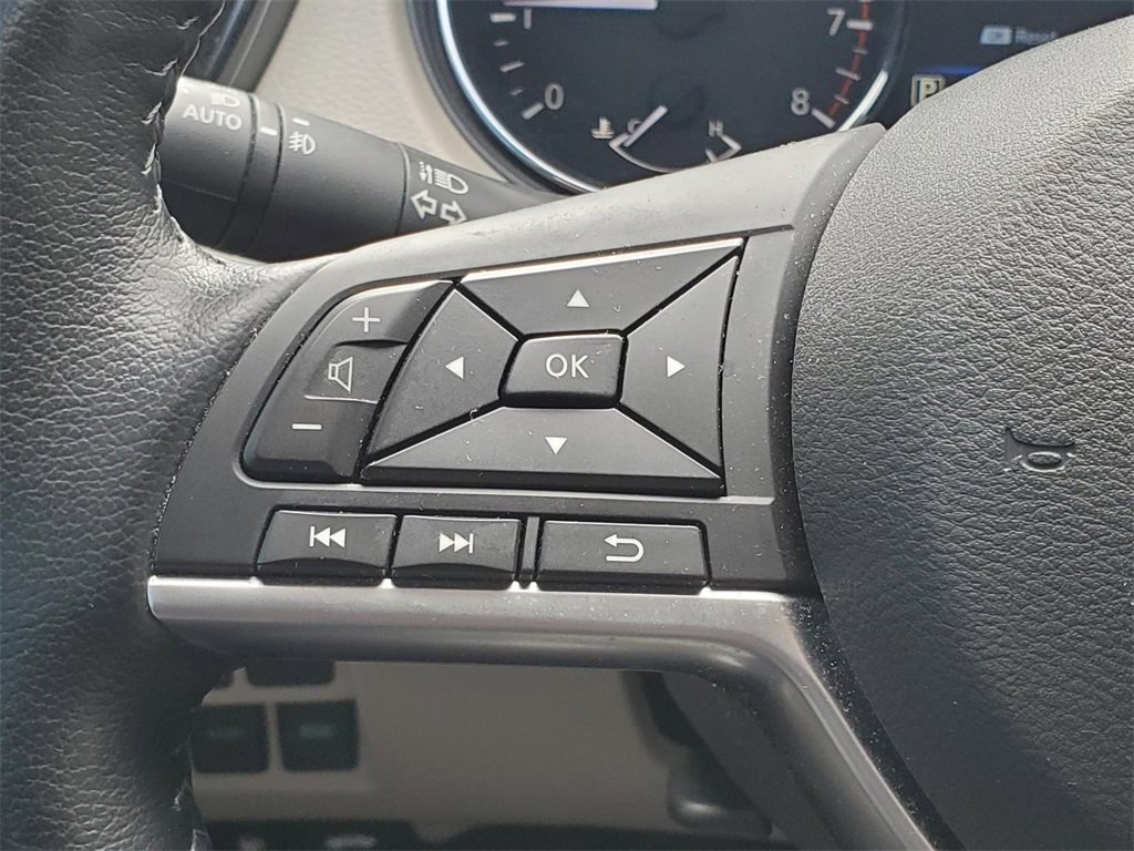 Used 2022 Nissan Rogue Sport SV image 20