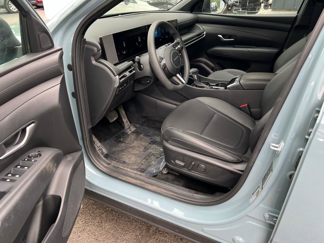 Used 2025 Hyundai Santa Cruz SEL AWD/4WD image 9