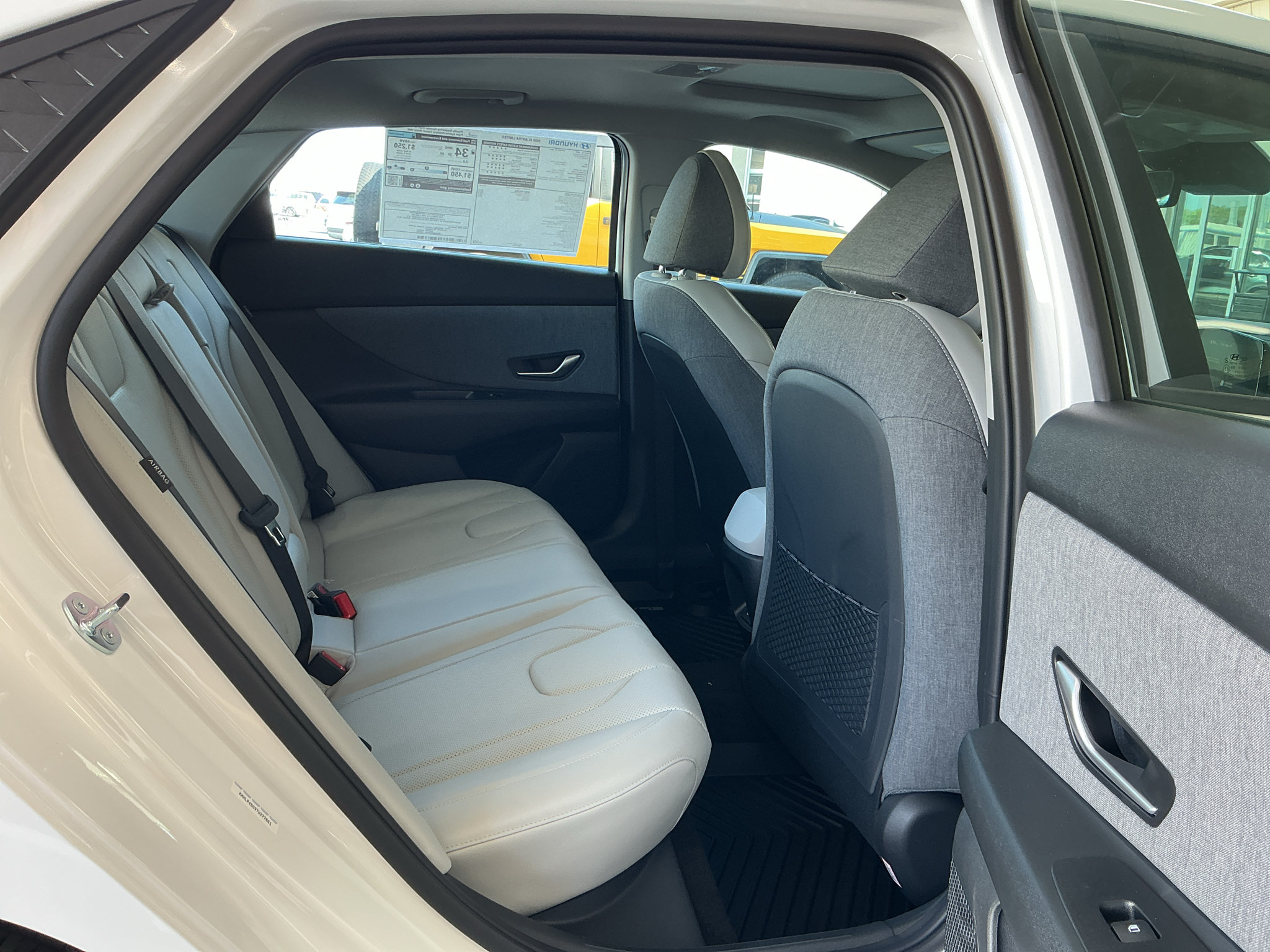 New 2026 Hyundai Elantra Limited FWD image 10