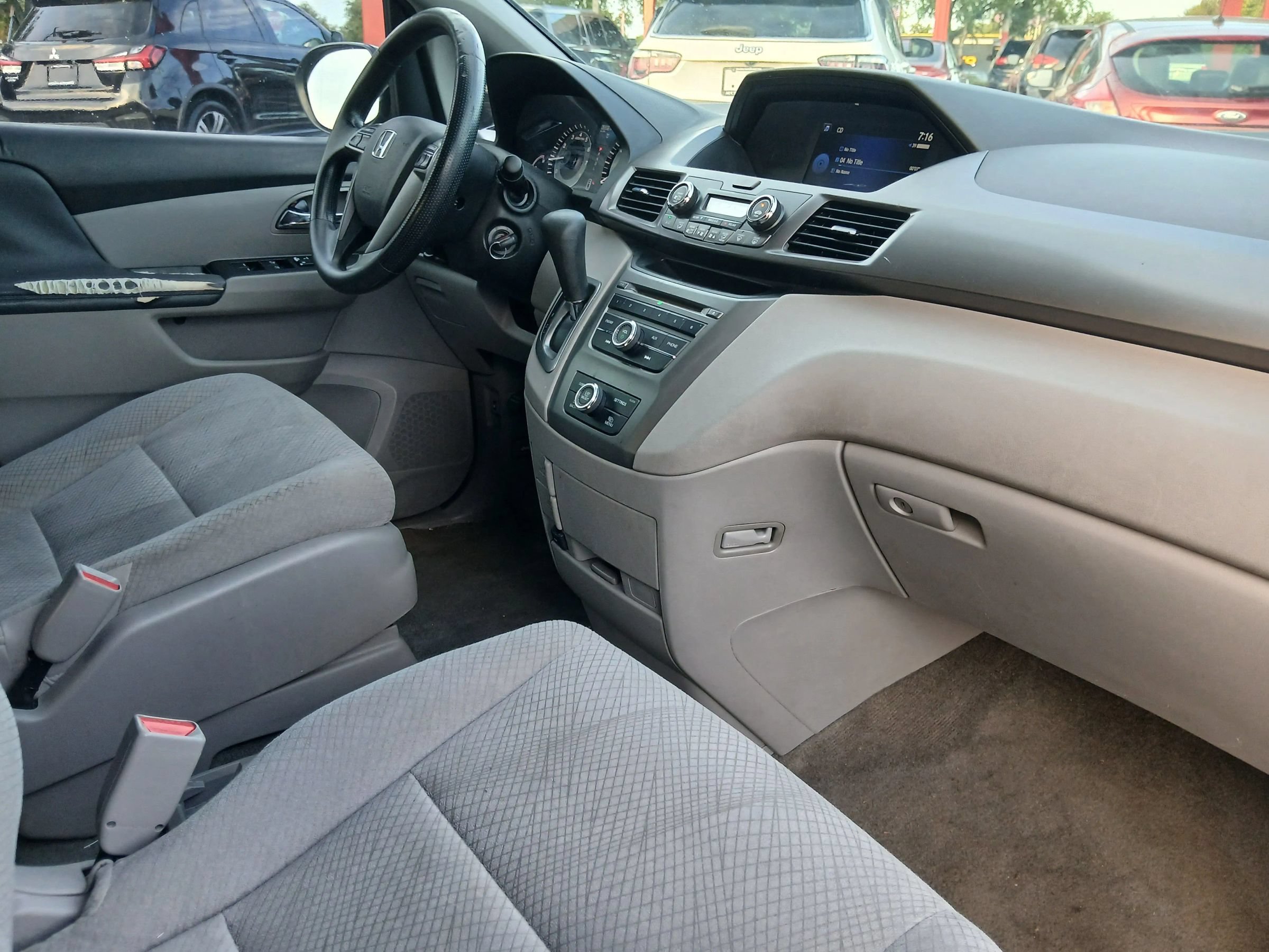 Used 2015 Honda Odyssey LX image 23