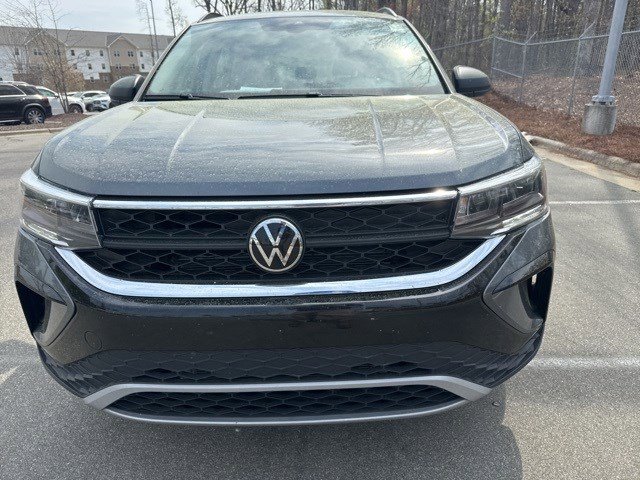 Used 2024 Volkswagen Taos S image 3