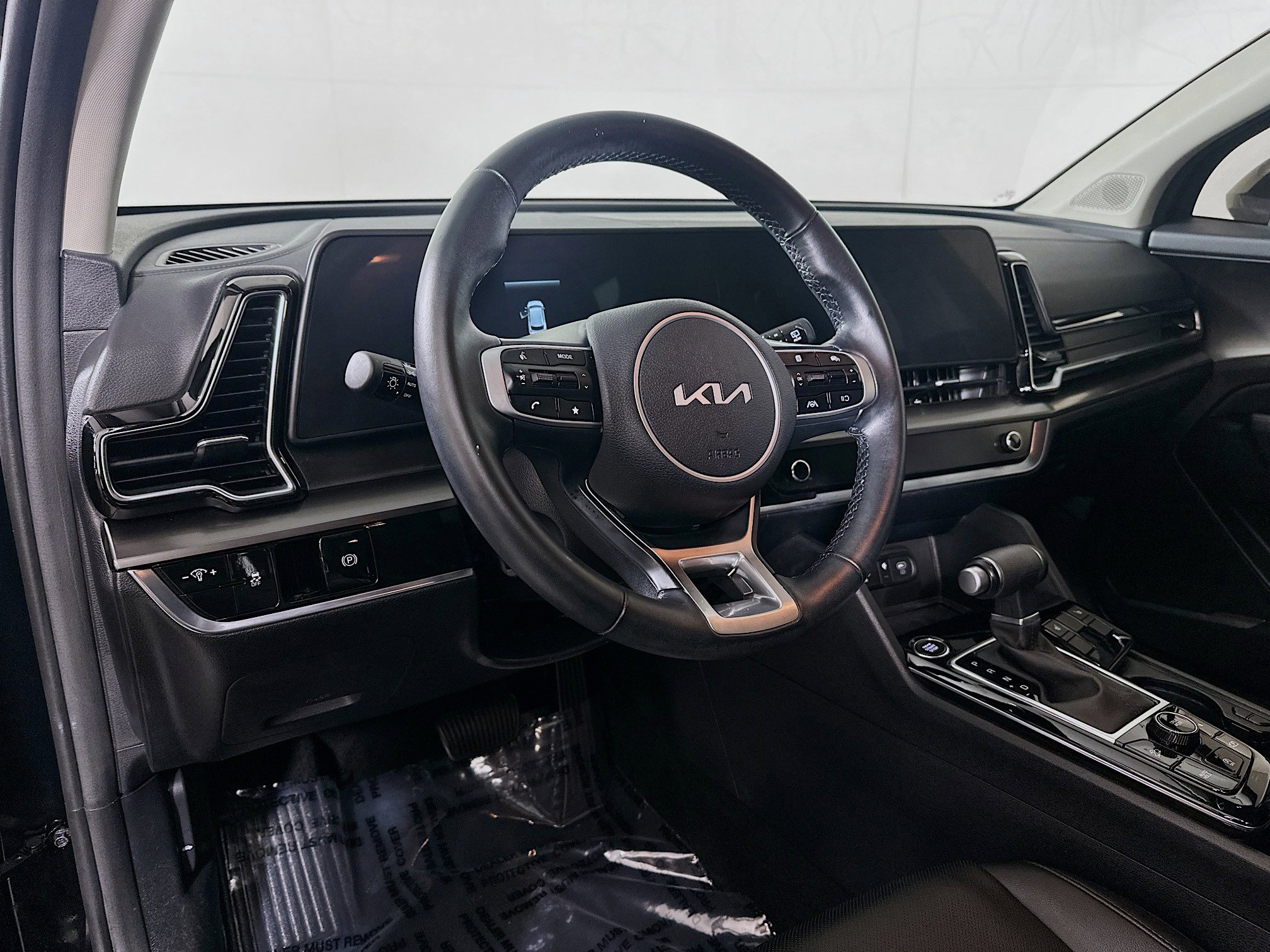 Certified 2025 Kia Sportage EX FWD image 9