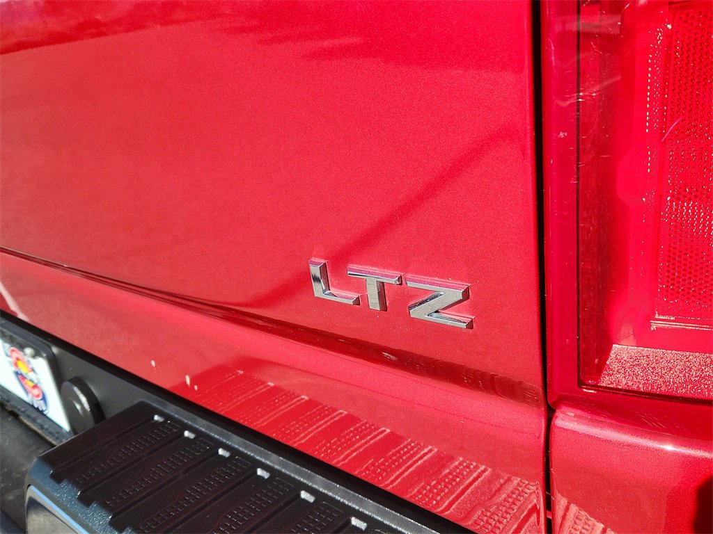 Used 2020 Chevrolet Silverado 3500 LTZ w/ LTZ Convenience Package image 14