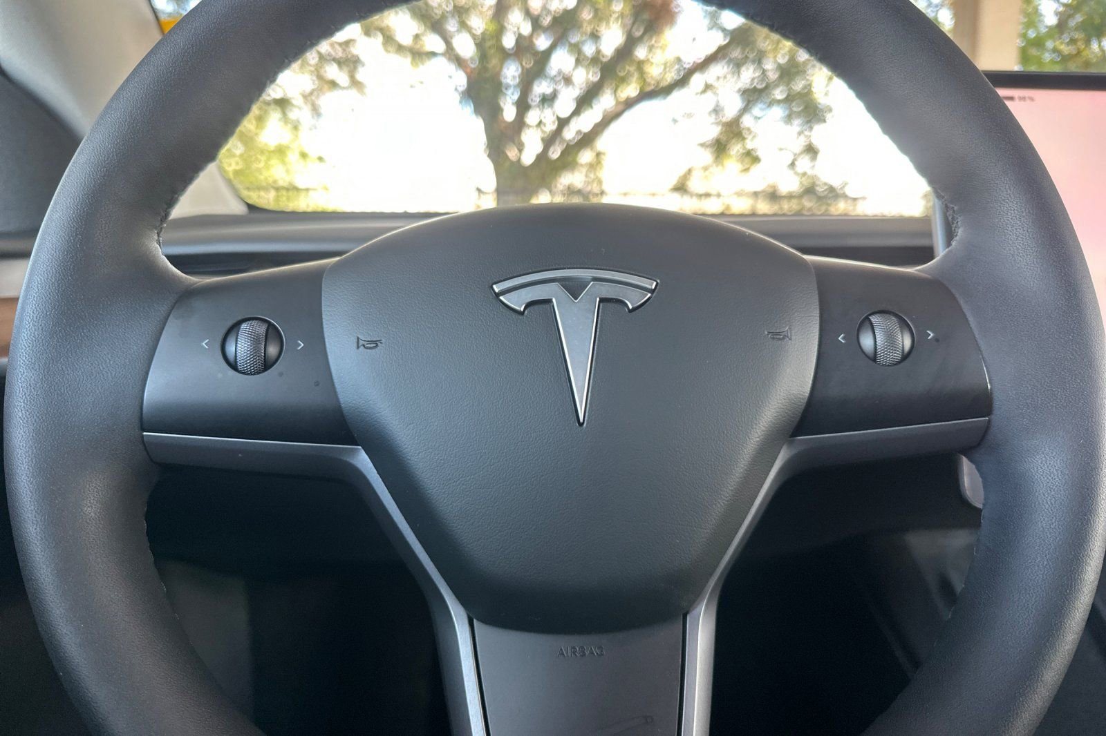 Used 2023 Tesla Model Y Long Range image 27