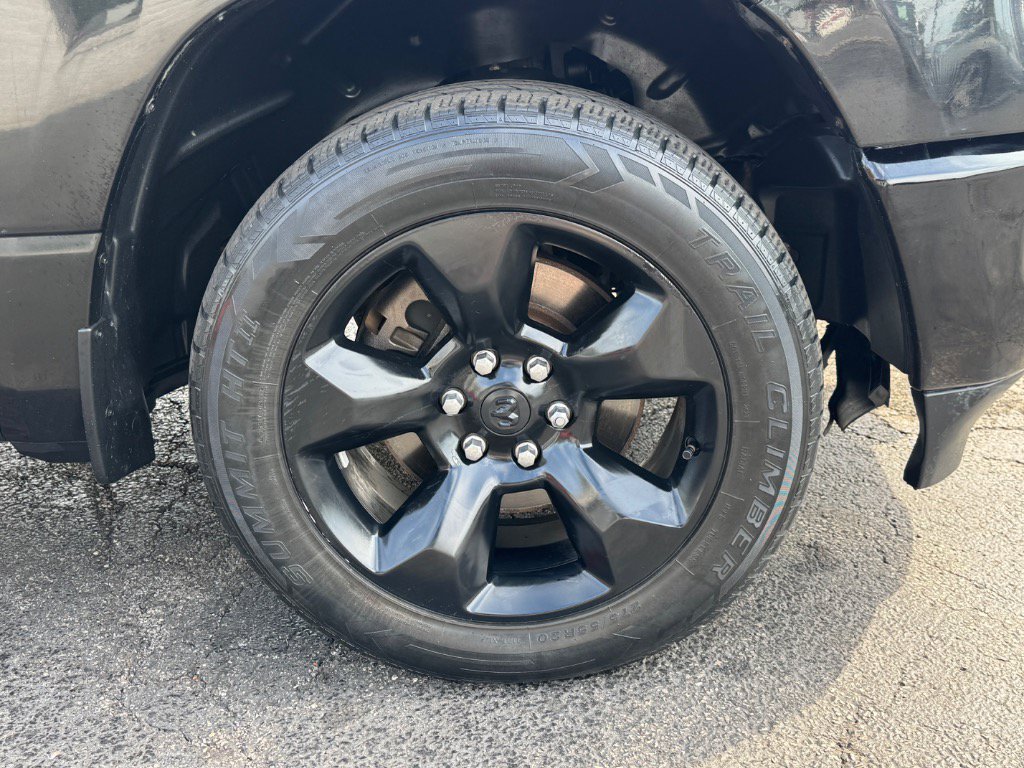 Used 2019 RAM 1500 Big Horn AWD/4WD image 10