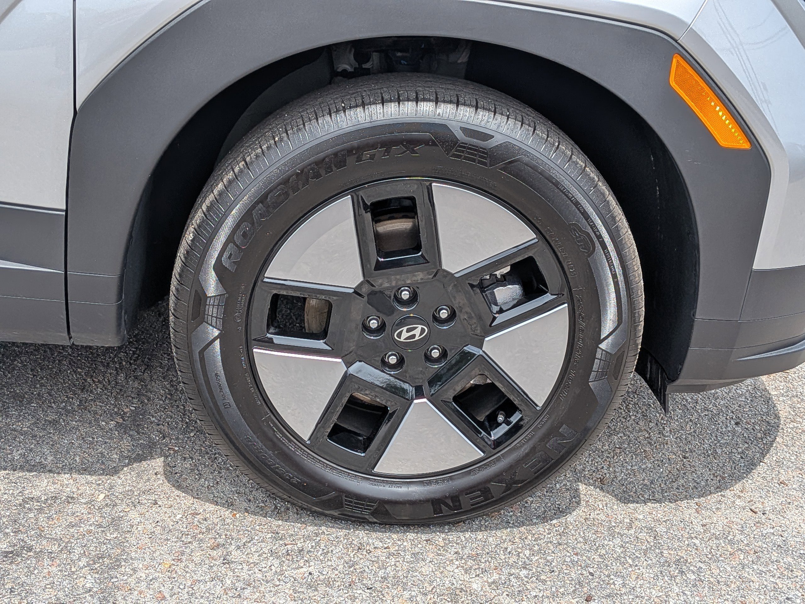 Certified 2026 Hyundai Santa Fe SEL FWD image 11