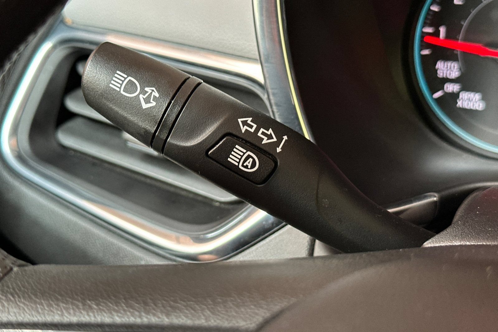 Used 2023 Chevrolet Equinox LS w/ LS Convenience Package AWD/4WD image 33