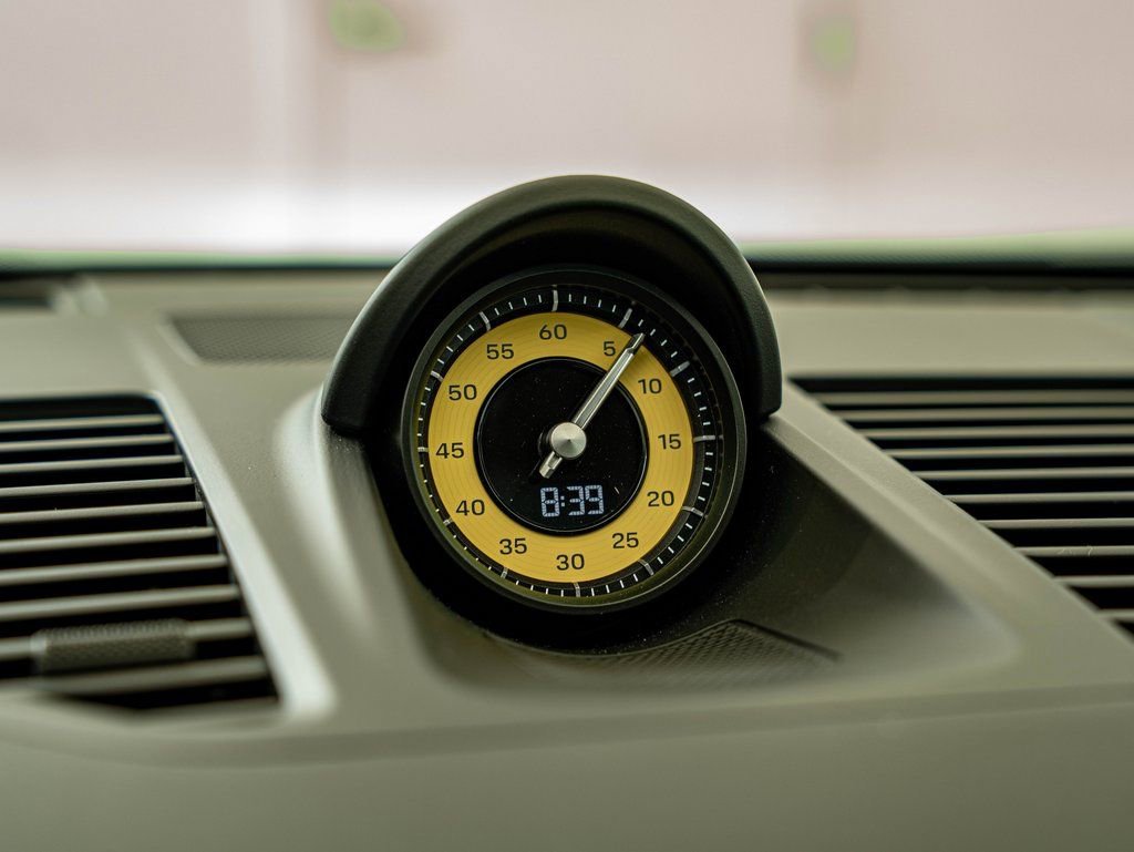 Certified 2026 Porsche 911 Carrera GTS image 37