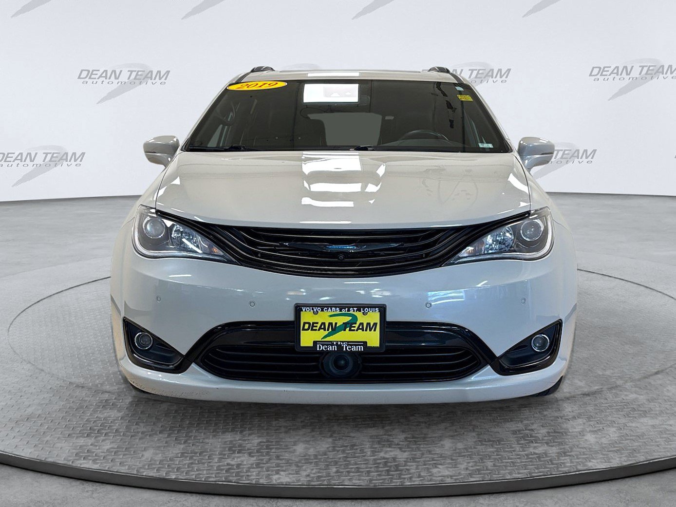 Used 2019 Chrysler Pacifica Limited w/ Advanced Safetytec Group FWD image 7