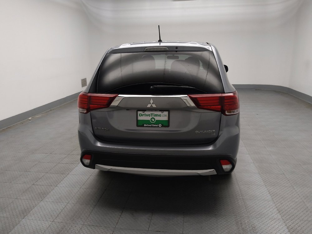 Used 2016 Mitsubishi Outlander SE image 7