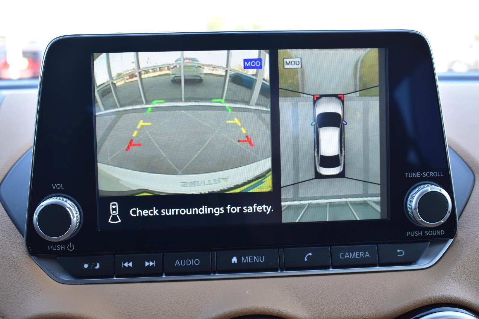 Certified 2025 Nissan Sentra SV w/ SV Premium Package image 12