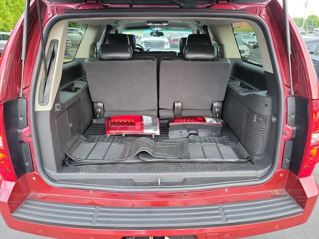 Used 2011 Chevrolet Suburban LT w/ Luxury Package image 17