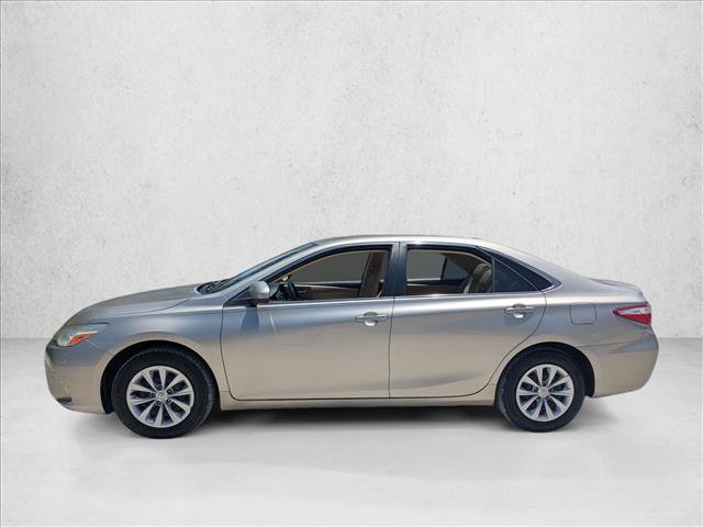Used 2017 Toyota Camry LE FWD image 8