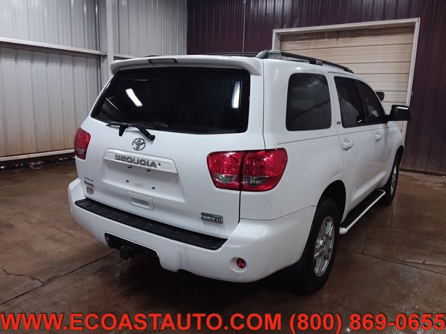 Used 2008 Toyota Sequoia SR5 RWD image 2