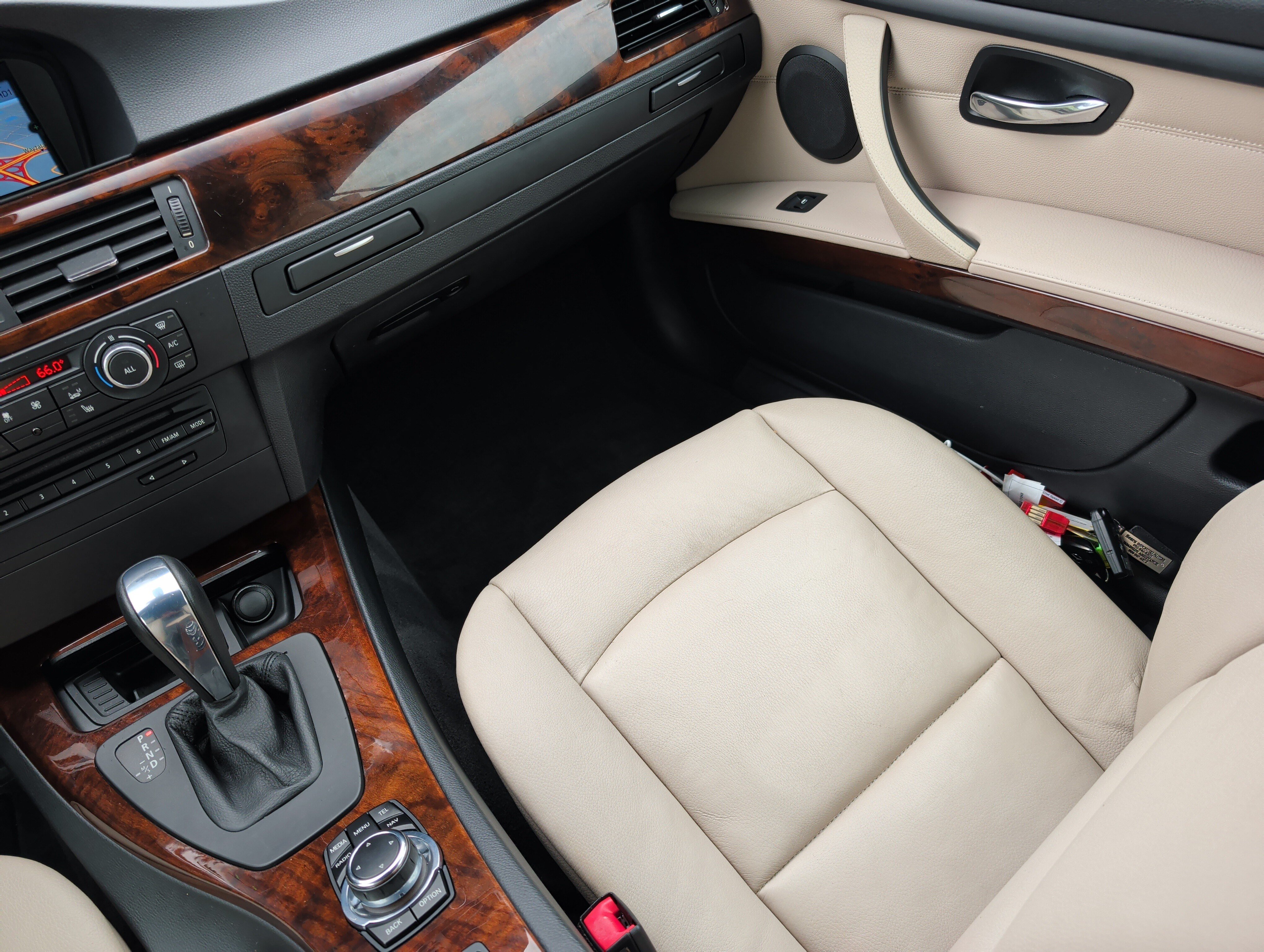Used 2013 BMW 328i Convertible RWD image 11