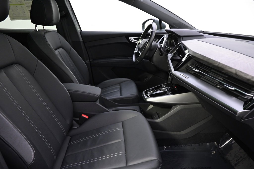 Used 2022 Audi Q4 e-tron Premium w/ Convenience Package image 16