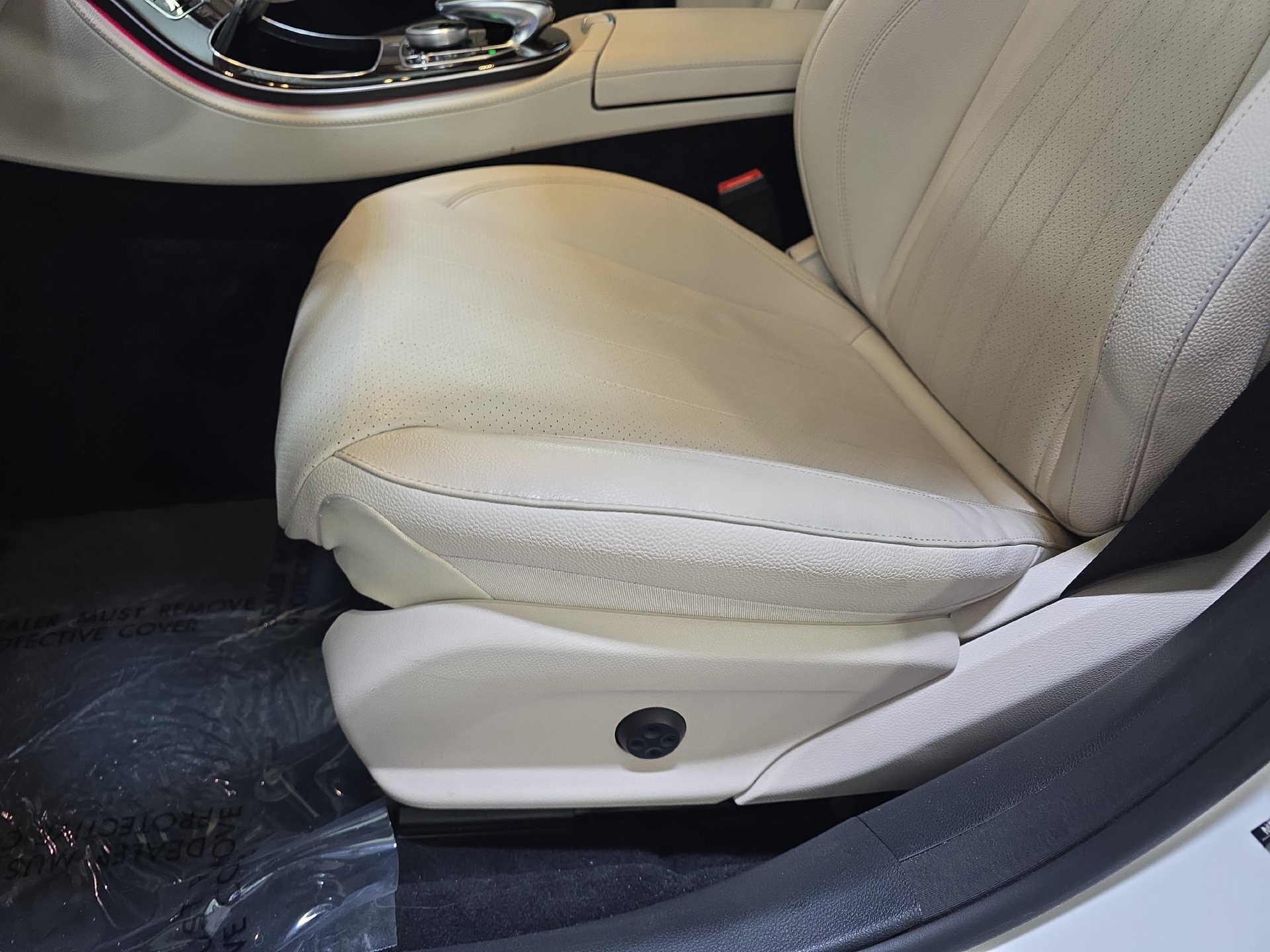Used 2020 Mercedes-Benz E 350 4MATIC Sedan image 28
