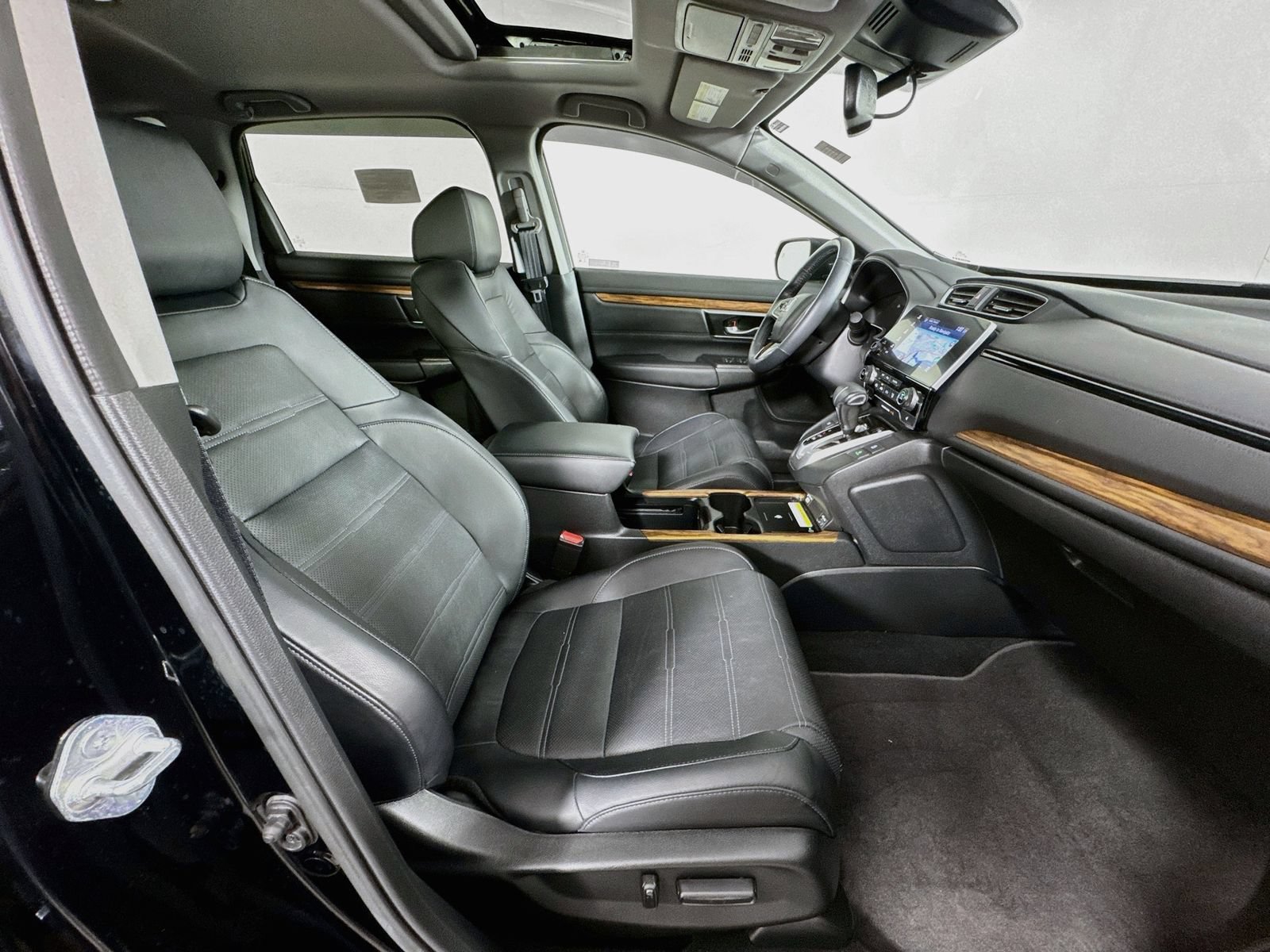 Used 2021 Honda CR-V Touring image 29