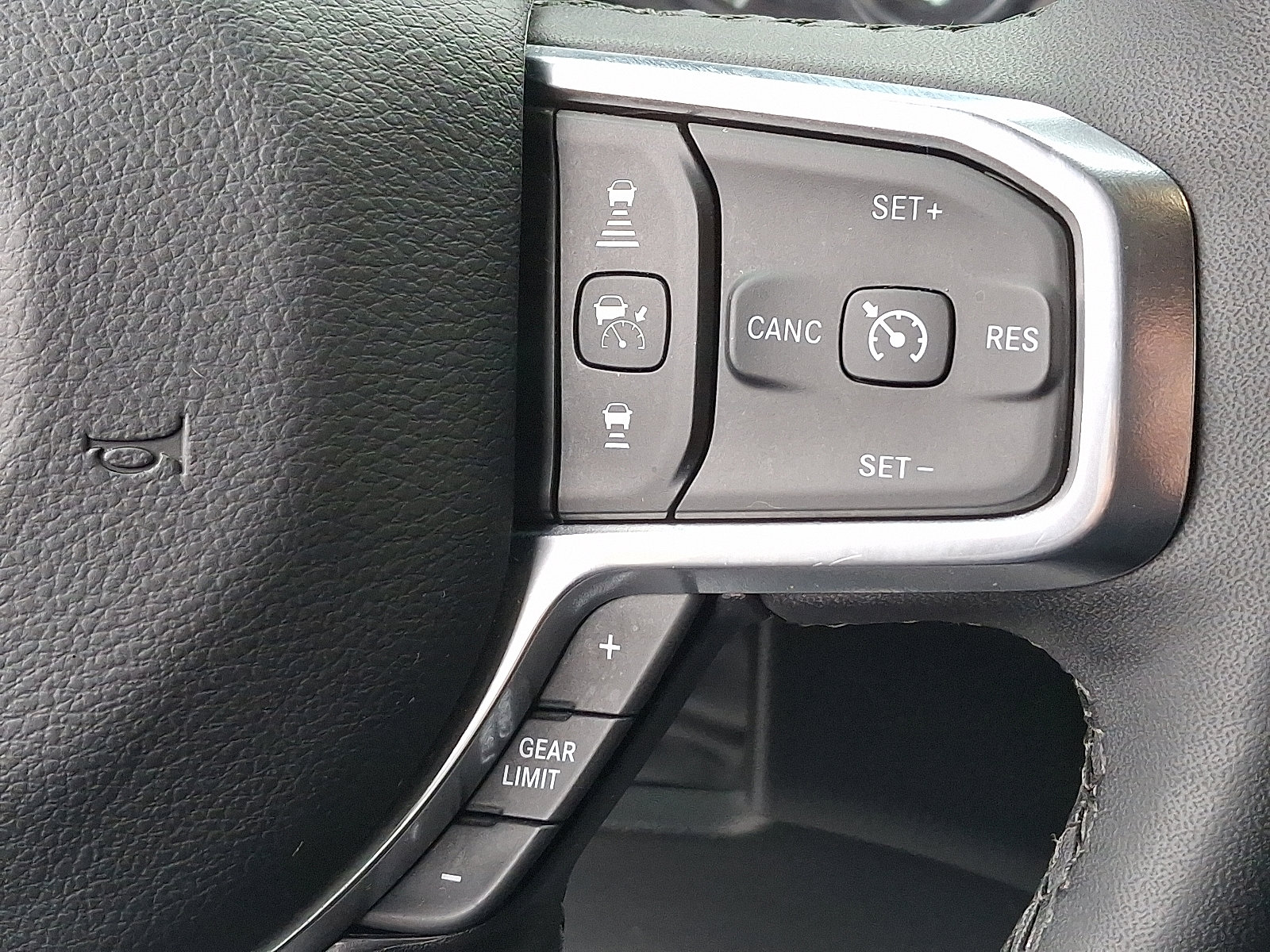 Certified 2025 RAM 1500 Laramie image 23