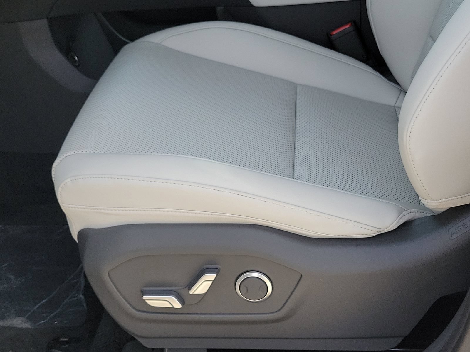 New 2026 Hyundai Santa Fe SEL FWD image 16