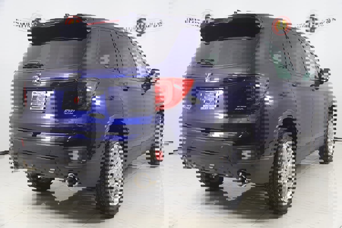 Used 2024 Honda Passport EX-L image 3