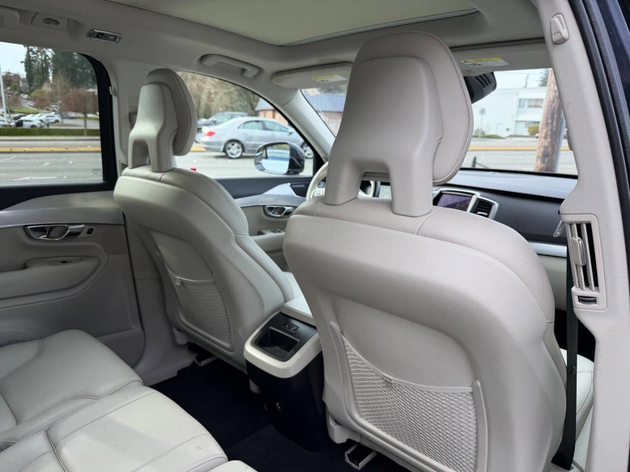 Used 2016 Volvo XC90 T5 Momentum AWD/4WD image 28