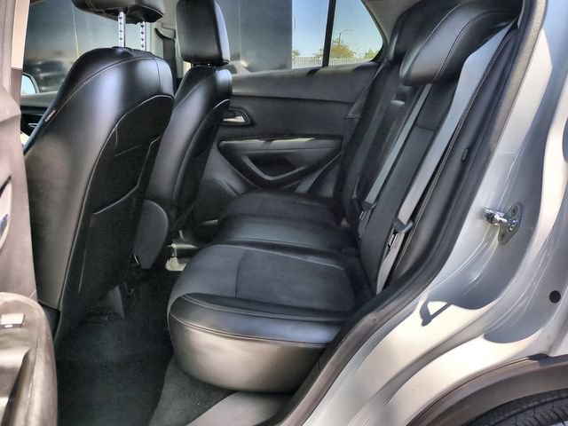 Used 2018 Chevrolet Trax LT w/ LT Convenience Package FWD image 29