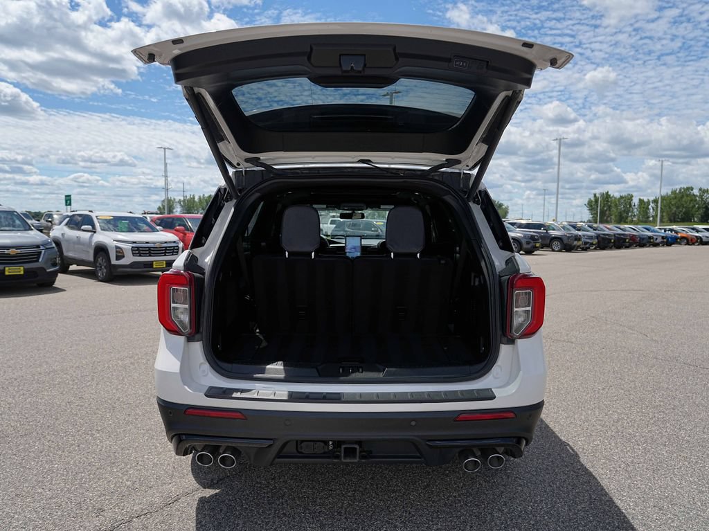 Used 2020 Ford Explorer ST w/ Premium Technology Package AWD/4WD image 14