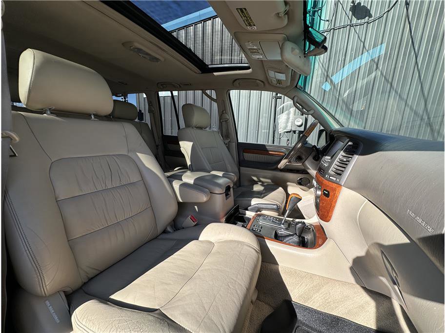 Used 2005 Lexus LX 470 4WD image 4