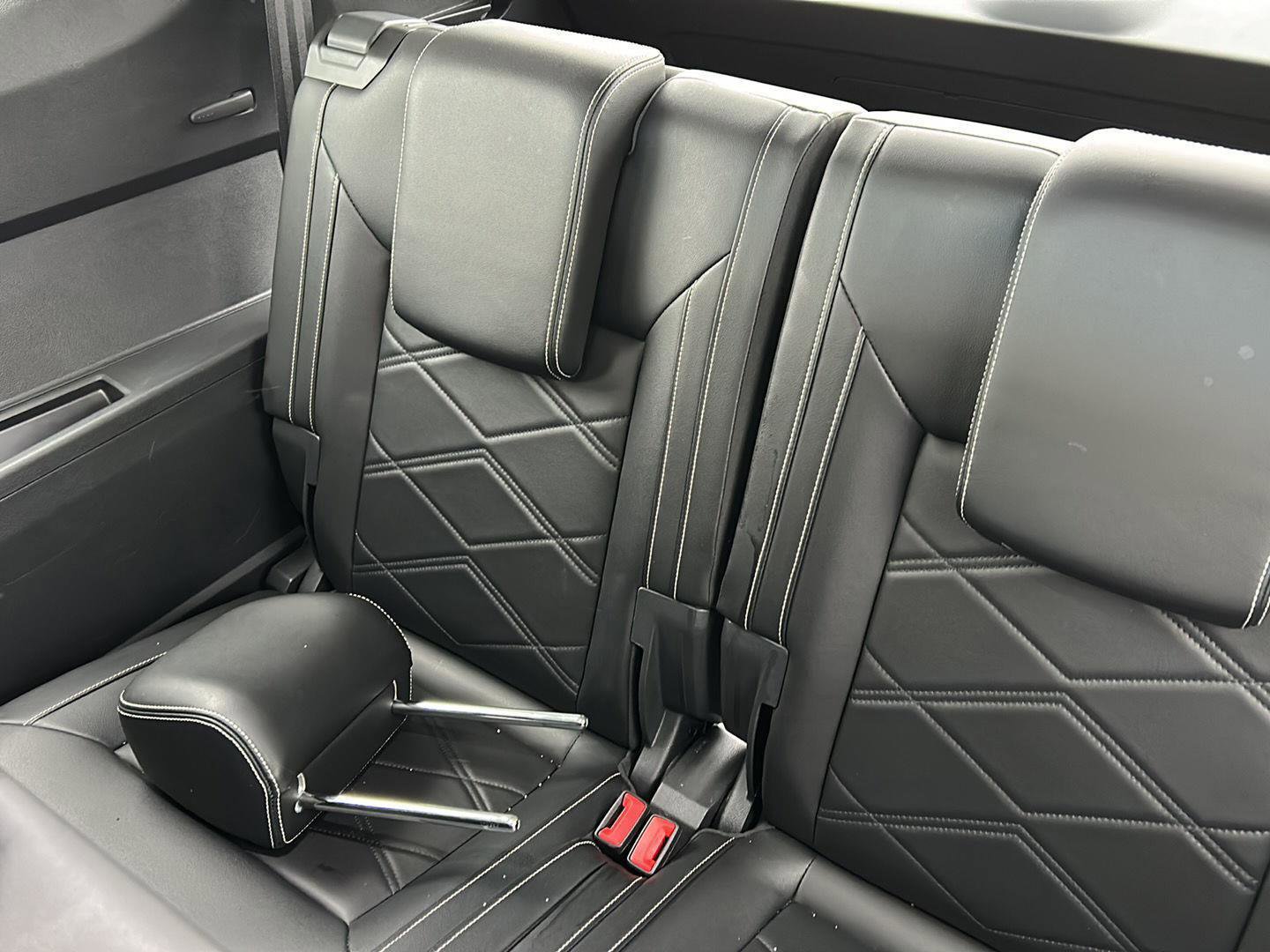 Used 2024 Volkswagen Atlas SE image 30