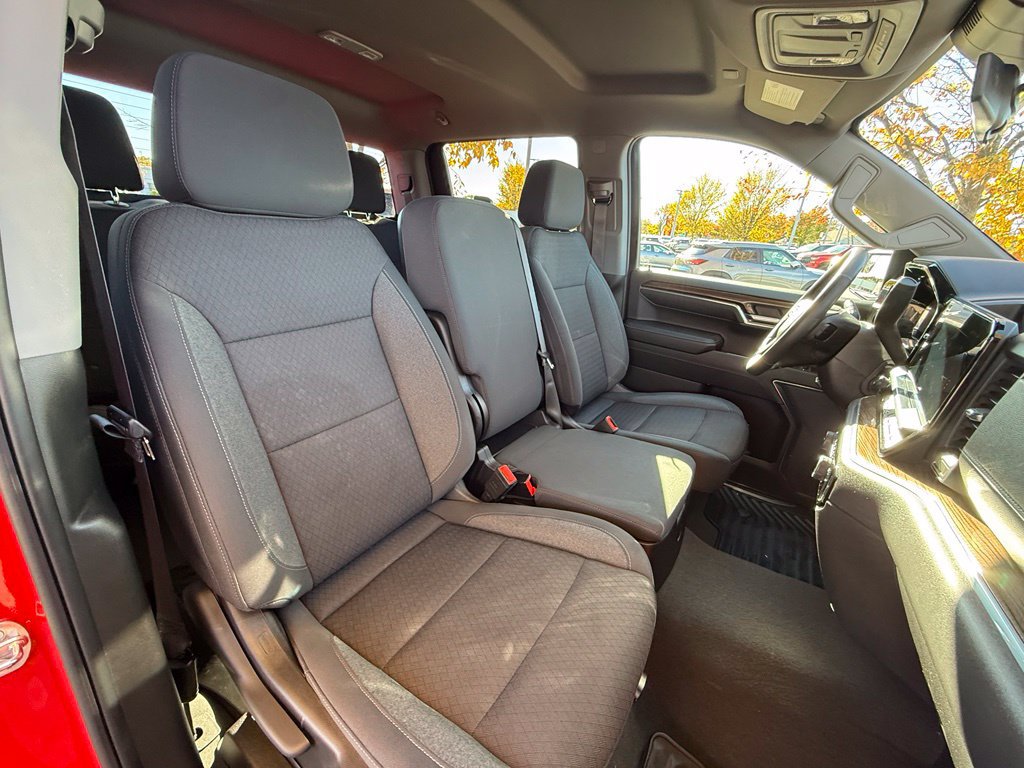 Used 2023 Chevrolet Silverado 1500 LT AWD/4WD image 29