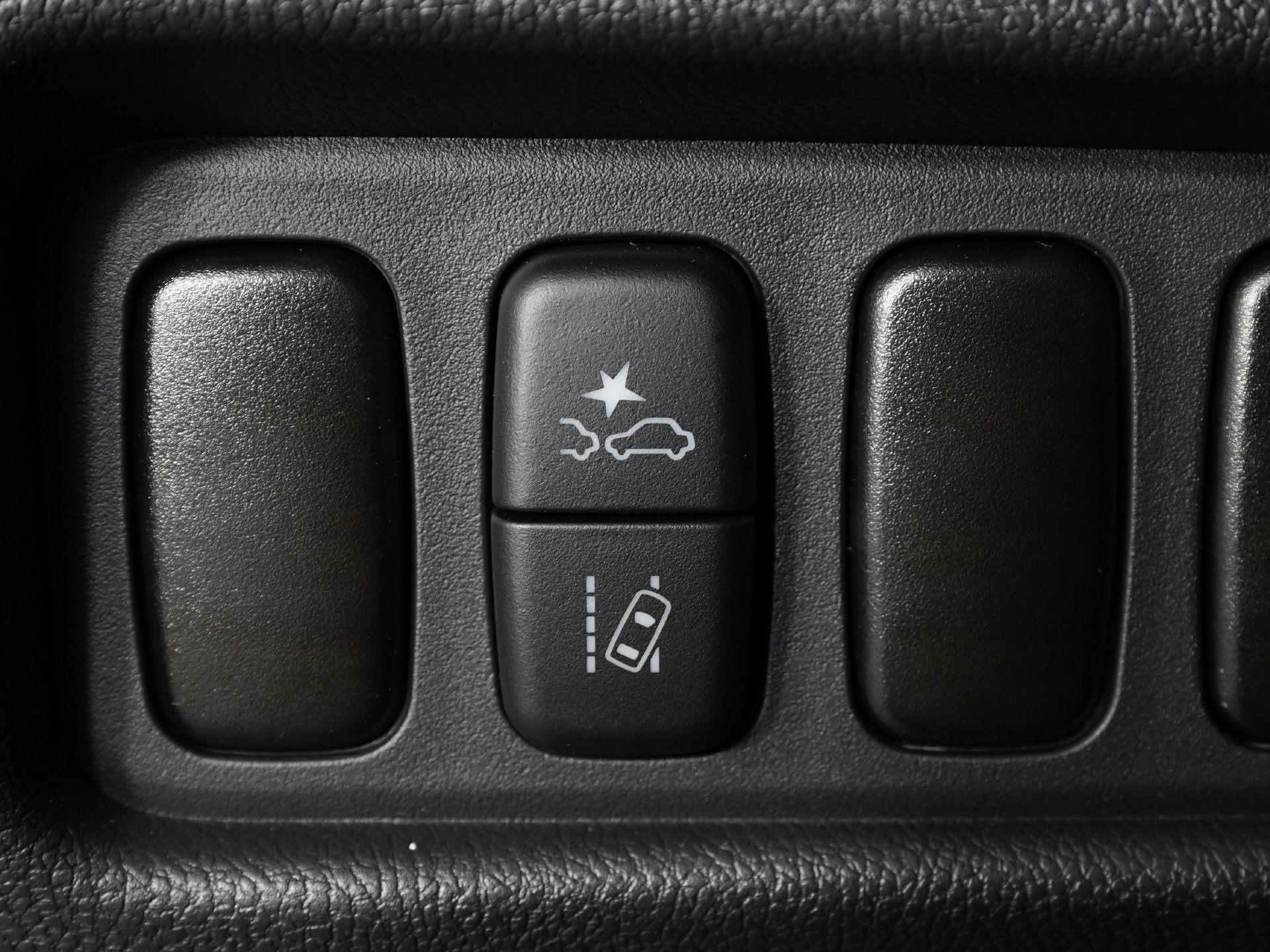 New 2027 Mitsubishi Outlander Sport FWD image 12
