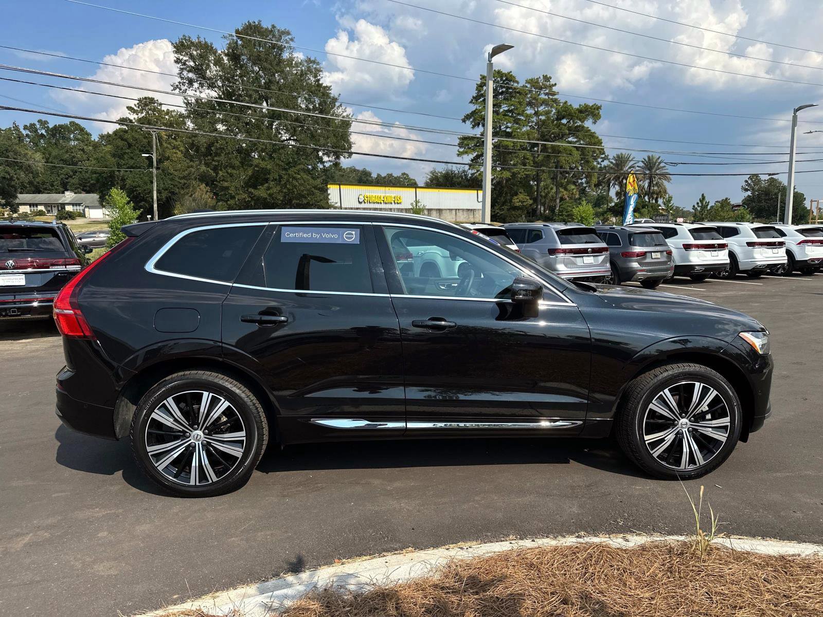 Certified 2023 Volvo XC60 B5 Plus w/ Protection Package Premier image 6