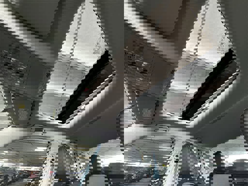 New 2026 Volkswagen Jetta SE image 17