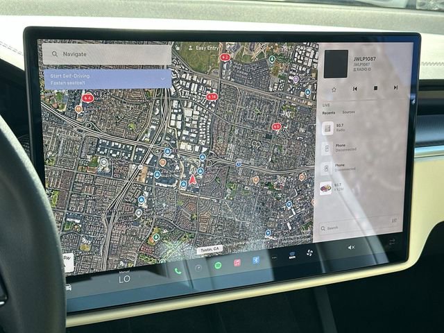 Used 2025 Tesla Model X Plaid image 13