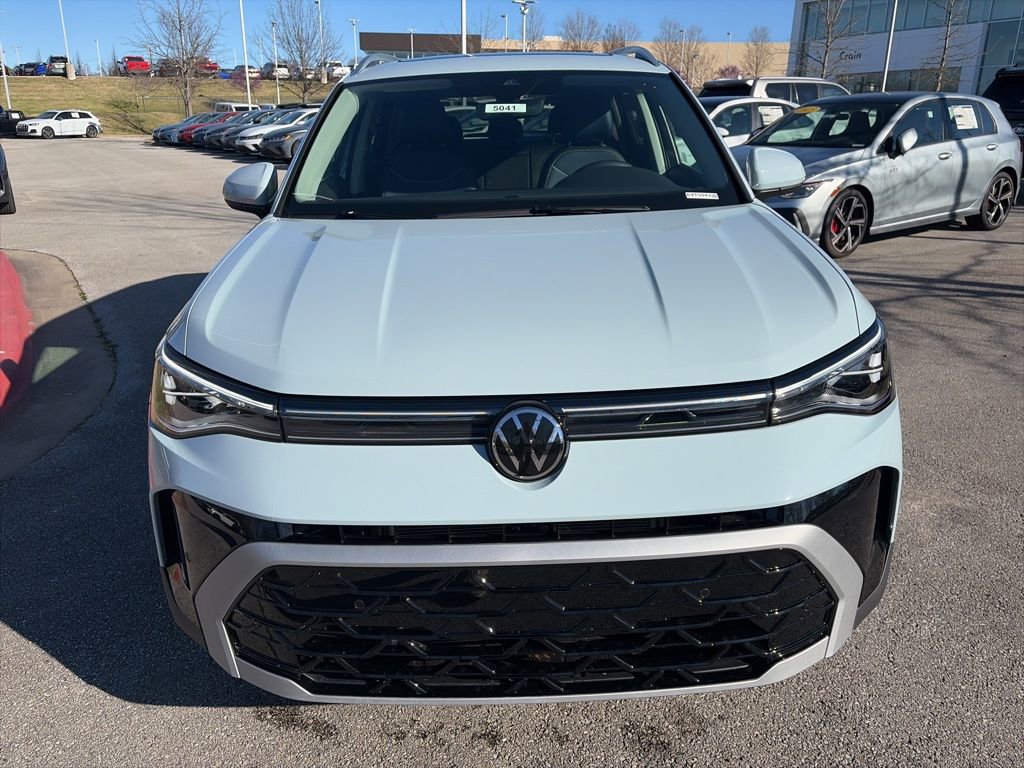 New 2026 Volkswagen Taos SEL AWD/4WD image 2